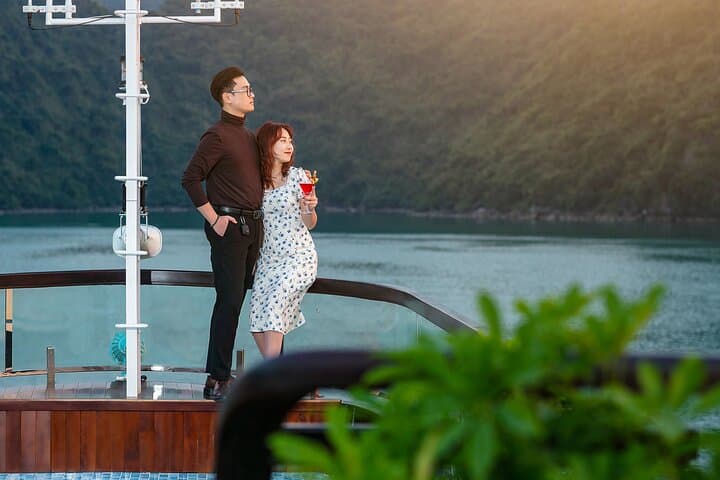 Lan Ha Bay Icon Cruise: 2-Day Kayak & Overnight Cruise from Hanoi photo 2