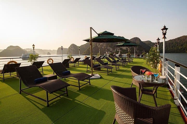 La Casta 3-Day Luxury Cruise: Lan Ha Bay & Halong Bay from Hanoi photo 3