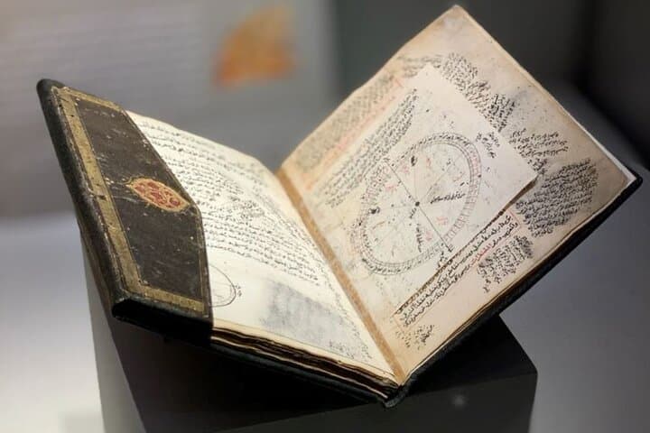 House of Islamic Arts Jeddah: Guided Tour through 15 Centuries of Islamic Art photo 4