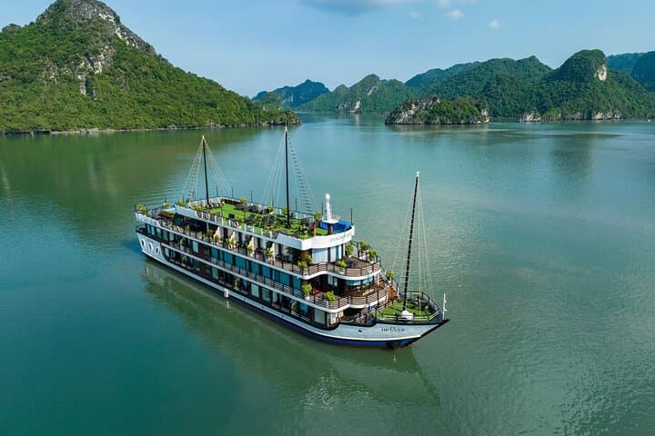 Luxury 2-Day Halong & Lan Ha Bay Cruise from Hanoi with Private Balcony photo 1