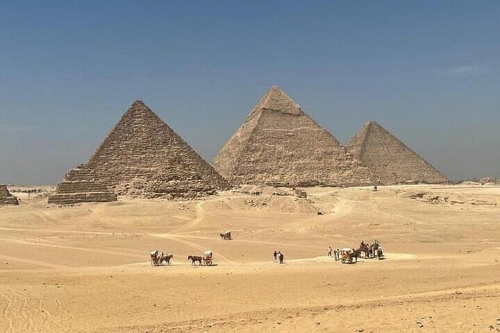 Cairo Day Tour: Pyramids of Giza & Egyptian Museum Guided Excursion photo 3