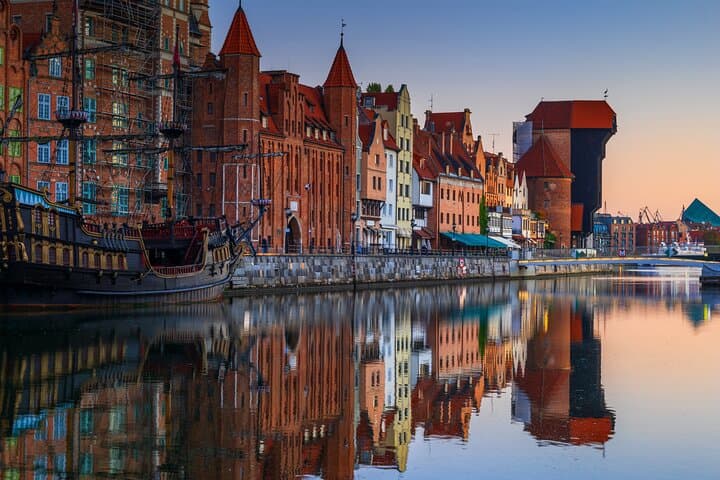 Gdańsk Food & Sightseeing Tour with Bart: Old Town Eats, Vodka and History photo 3