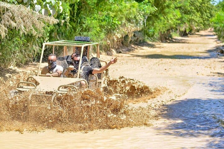 Thrill-Seeking Buggy Adventures Through Macao and Beyond photo 6