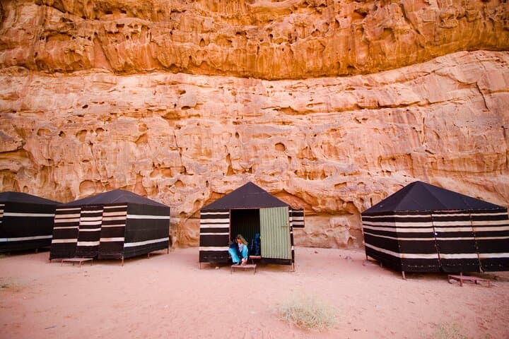 Wadi Rum Full-Day Jeep Tour: Sandboarding, Arches & Bedouin Camp Stay photo 4