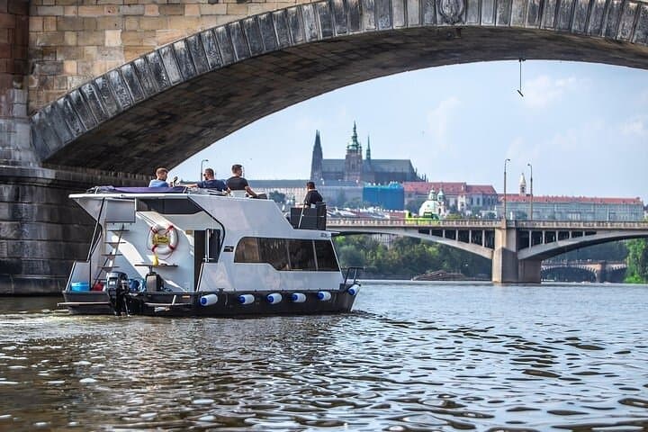 Prague Private Two-Boat Vltava Cruise with Unlimited Beer or Prosecco photo 5