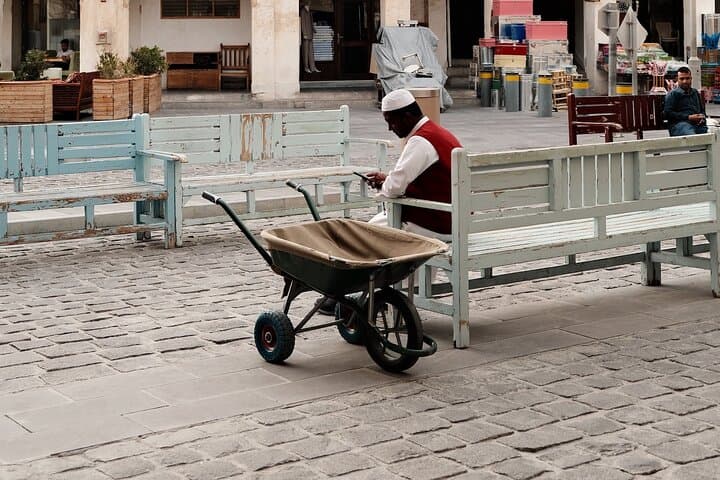 Doha Private Combo: 8-Hour City and West of Qatar Tour photo 2