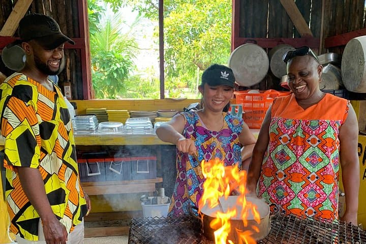 Garifuna & Mayan Foodie Adventure in Hopkins, Belize — Kalipuna Island to Cacao Farm