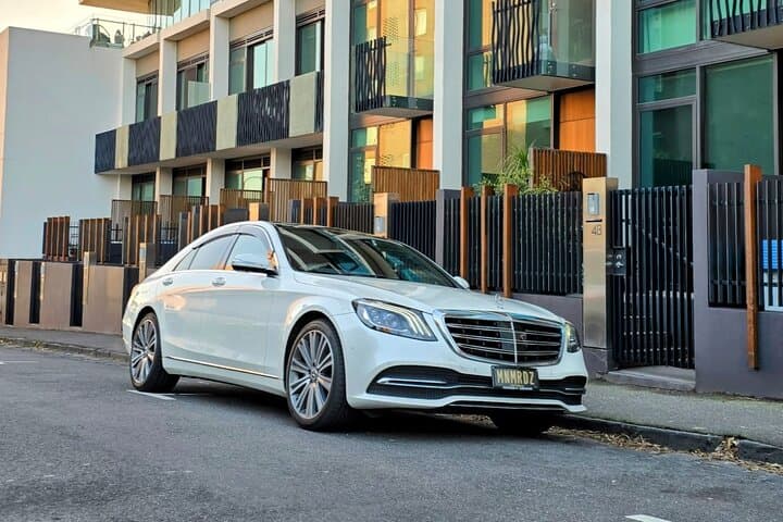 Melbourne Airport Chauffeur & Limo Transfers: Stress-Free Door-to-Door Rides photo 4