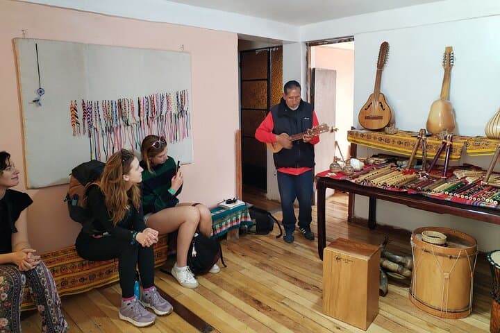 Cusco Cultural and Historic Walking Tour with Local Drinks photo 6