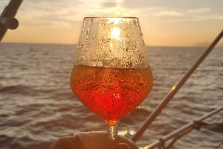 Sunset Aperitif Boat Cruise in Porto Venere and the Islands photo 4