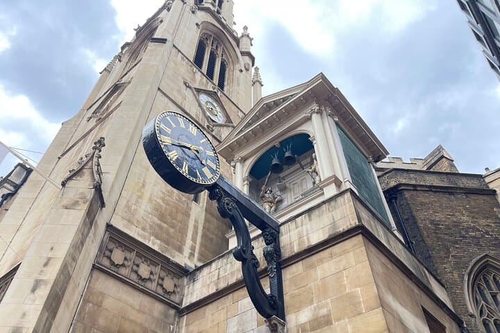 Walk in Dickens' Footsteps: Victorian London Literary Walking Tour photo 3