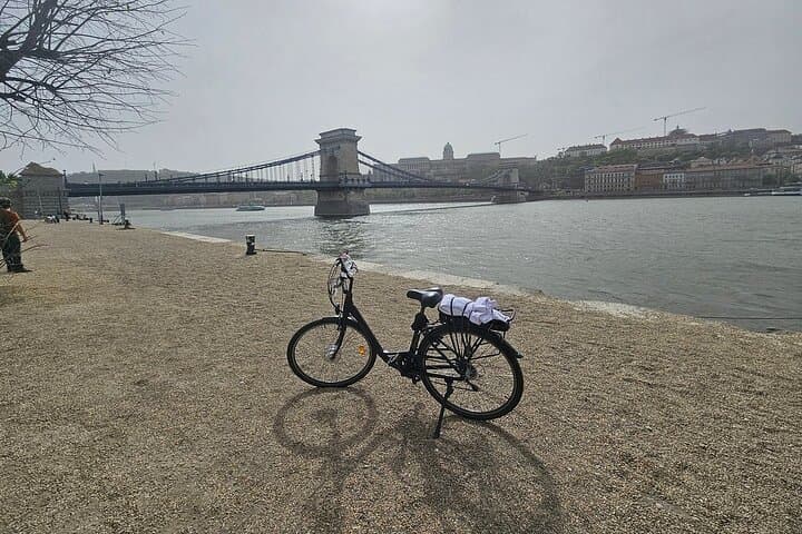 E-Bike Guided Tour of Castle Hill & Danube Sights, Budapest photo 4