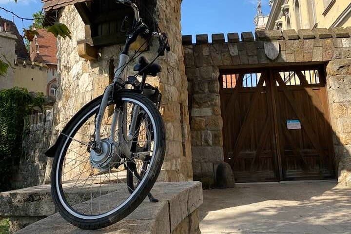 E-Bike Guided Tour of Castle Hill & Danube Sights, Budapest photo 5