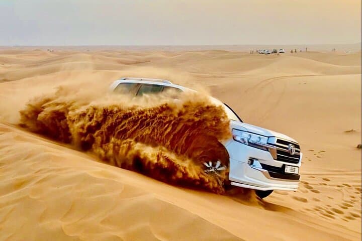 Dubai Red Dunes Desert Safari: Evening Camp, Dune Bashing & Cultural Show