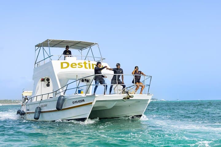 Punta Cana Boat Cruise and Snorkeling with Open Bar — 3-Hour Bavaro Reef Excursion