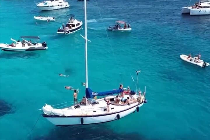 Sail the La Maddalena Archipelago with a USCG-Licensed Captain photo 2