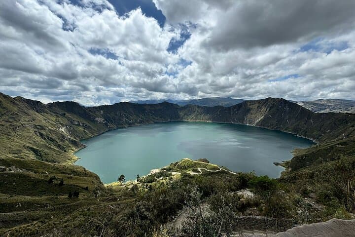 Quilotoa Crater Lake Day Tour from Quito: Hike the Emerald Caldera photo 3