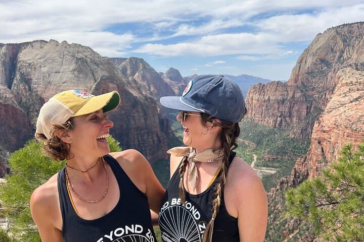 Guided Angels Landing Hike in Zion National Park — Permits Included photo 5