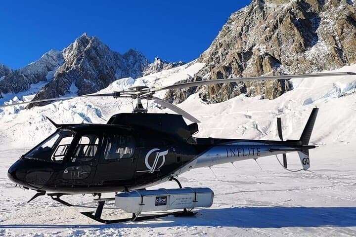 6-Day South Island Private Tour from Auckland — Milford Sound, Mt Cook & Queenstown photo 2