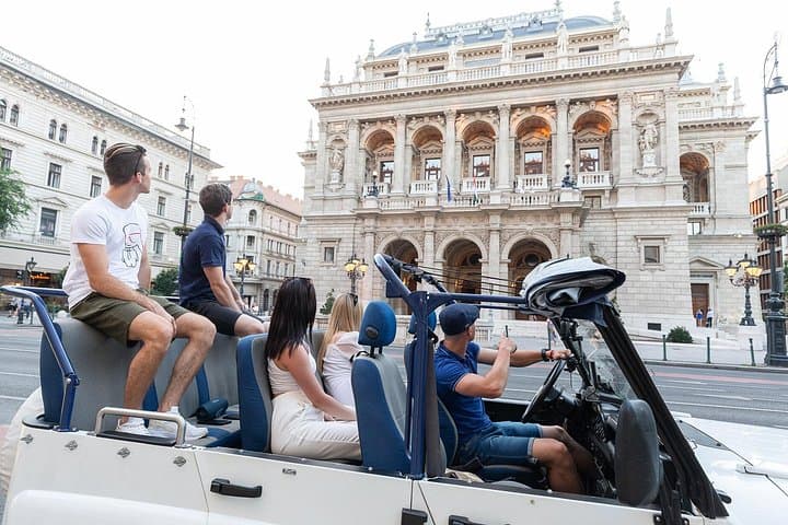 Budapest Russian Jeep Private Tour: Best of Buda & Pest (3–4 Hour) photo 2