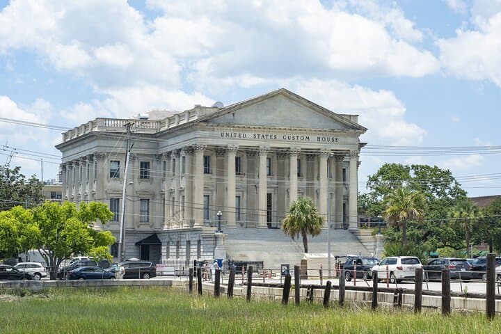 Explore Magnolia Plantation and Charleston on a Full-Day Historical Tour photo 6
