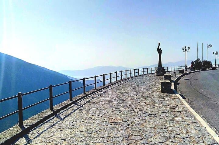 Delphi Day Trip from Athens: Temple of Apollo, Hosios Loukas & Arachova photo 5