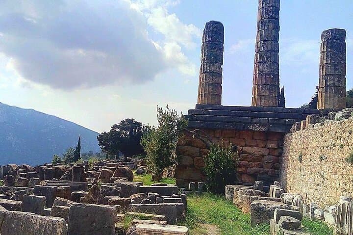 Delphi Day Trip from Athens: Temple of Apollo, Hosios Loukas & Arachova photo 3