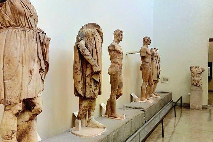 Delphi Day Trip from Athens: Temple of Apollo, Hosios Loukas & Arachova photo 6