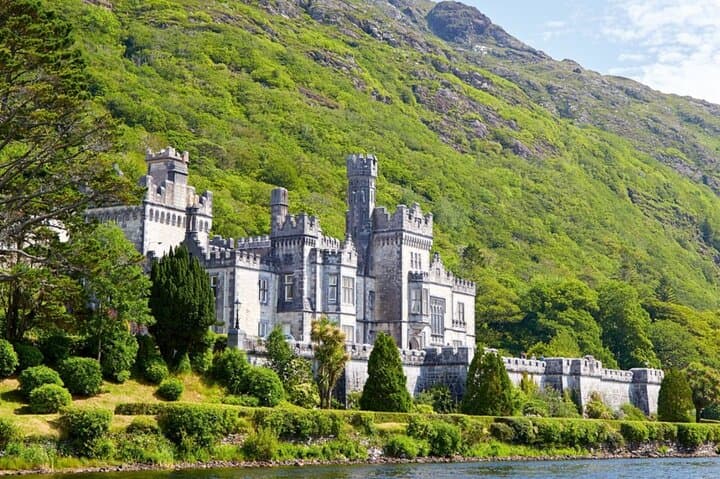 Connemara & Galway Private Chauffeur 2-Day Tour from Dublin — Scenic West Ireland Drive photo 1