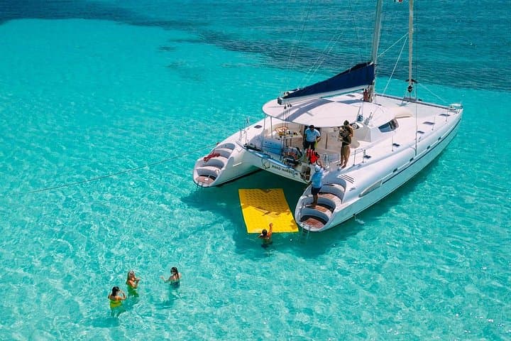 Private 4-Hour Catamaran Charter from Puerto Aventuras: Snorkel Inah Reef & Paddle Bay photo 2