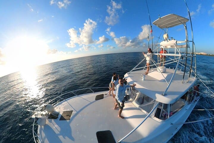Private All-Inclusive Riviera Maya Deep-Sea Fishing Charter photo 2