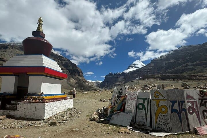 Kailash Mansarovar Overland: 14-Day Pilgrimage & Kora Trek