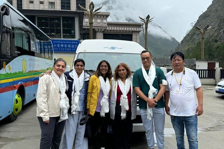 Kailash Mansarovar Overland: 14-Day Pilgrimage & Kora Trek photo 5