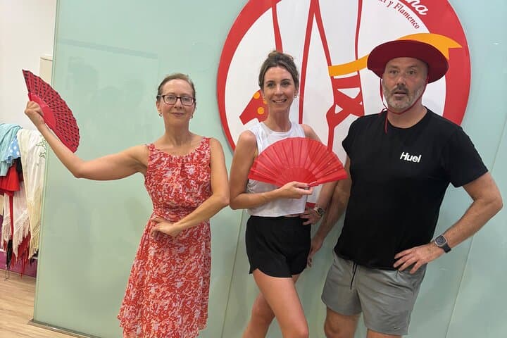 Learn Sevillanas: 45-Minute Andalusian Dance Workshop in Malaga photo 3