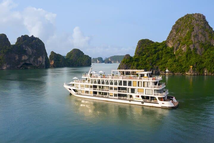 Hermes Cruise: 2-Day Halong Bay Discovery with Private Balcony