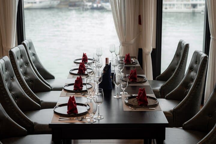 Hermes Luxury: 2-Day Halong Bay Cruise with Private Balcony photo 4