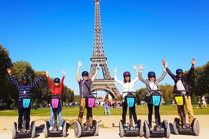 Amazing Paris Segway Tour — 2.5-Hour Guided Segway Experience in Paris