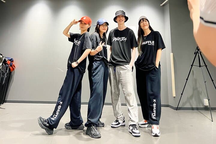 Shuffle Dance in Tokyo: Intermediate Class with a TikTok Pro in Shinjuku