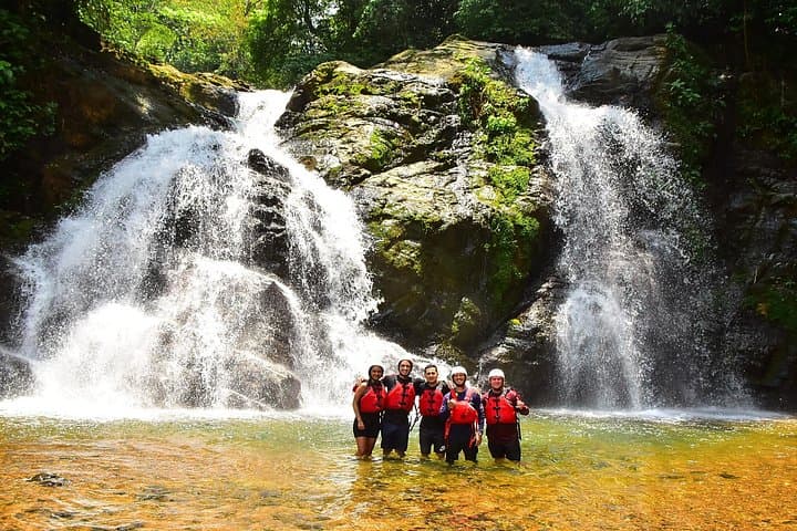 Savegre River Whitewater Rafting Day Tour — Class II–III Costa Rica Adventure photo 5