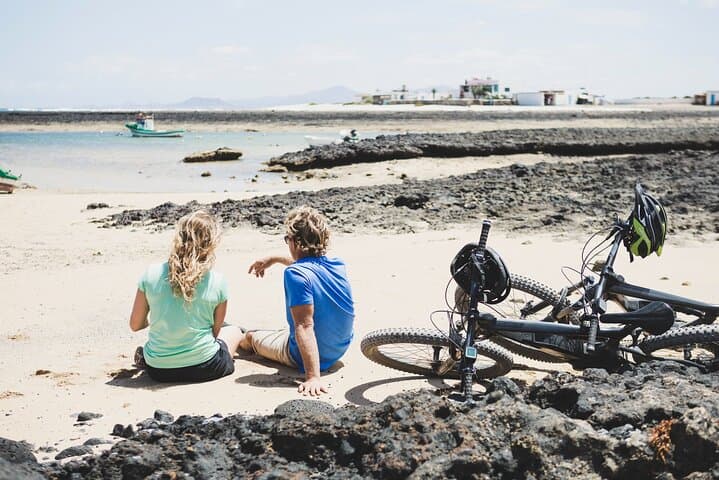 Volcanic Discovery Premium eBike Tour — 35 km North Fuerteventura e-MTB Route photo 4