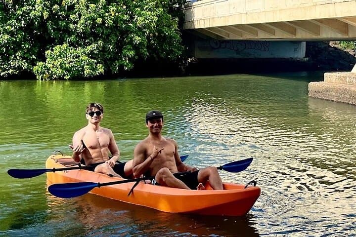 Paddle Hale'iwa’s Anahulu River: 2-Hour Tandem Kayak Rental photo 4