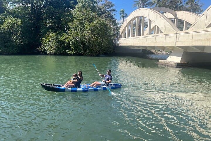 Paddle Hale'iwa’s Anahulu River: 2-Hour Tandem Kayak Rental photo 3