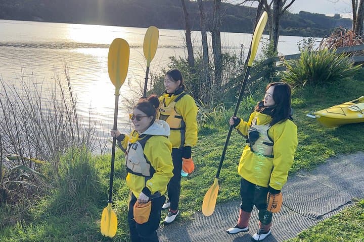 Twilight Kayak Glowworm Tour on Waikato River — Pokaiwhenua Canyon Stargazing photo 4
