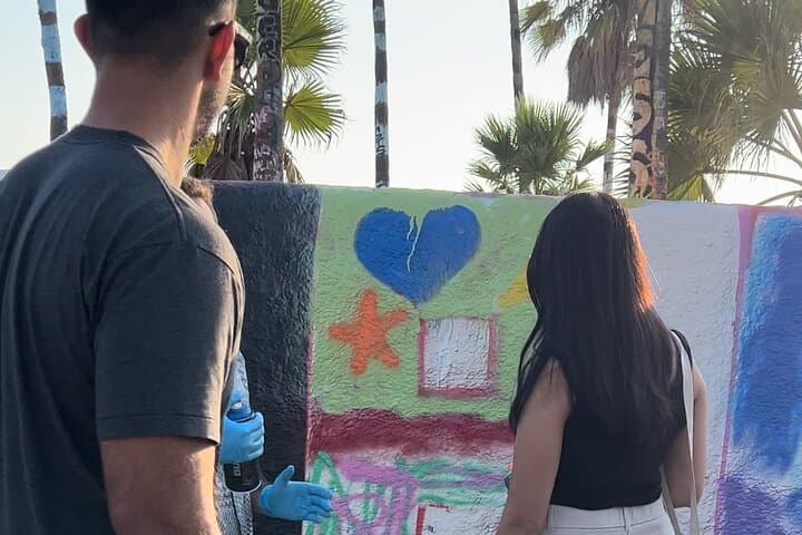 Venice Art Walls: 2-Hour Spray Paint & Graffiti Lesson on the Beach photo 5