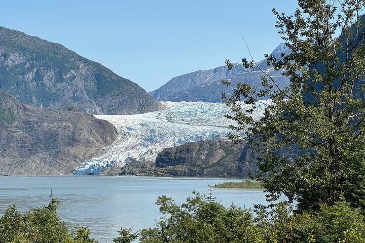 Experience Juneau’s Mendenhall Glacier and Whale Watching Adventure