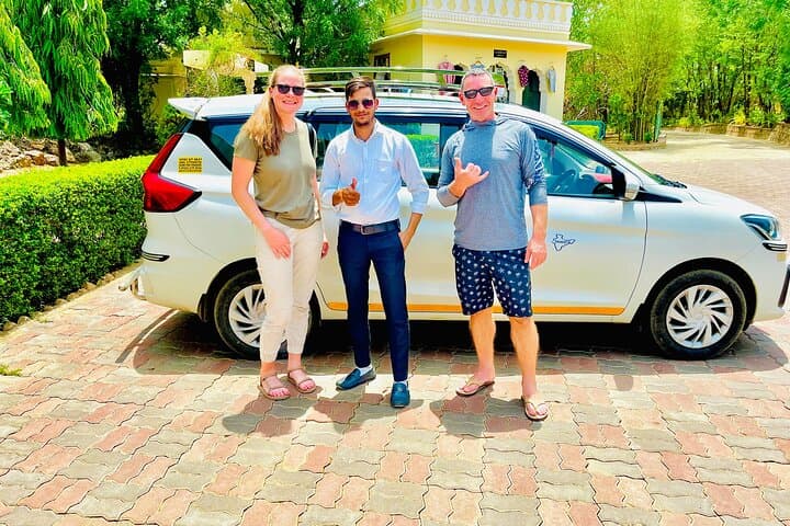 Delhi to Taj Mahal, Agra Fort & Mathura: Same-Day Private Tour Guide photo 3