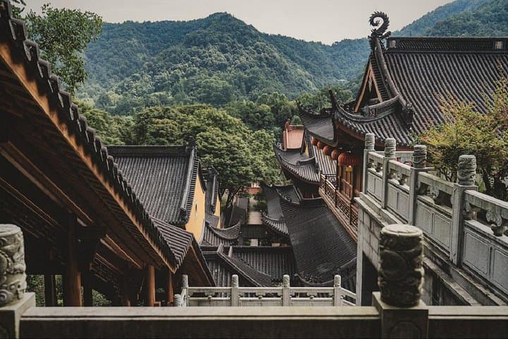 Hangzhou in a Day: Bullet Train West Lake, Faxi Temple & Longjing Tea Experience photo 3