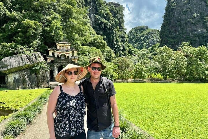 Ninh Binh Day Trip from Hanoi: Tam Coc, Mua Cave & Bich Dong Guide photo 2