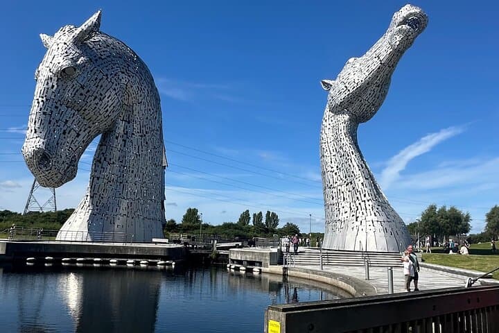 Private Stirling & Highland Full-Day Tour: Stirling Castle, Bannockburn and The Kelpies