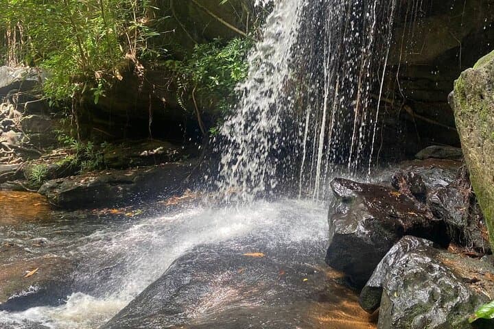 Kbal Spean Trek & Banteay Srei: River of a Thousand Lingas Trek from Siem Reap photo 5